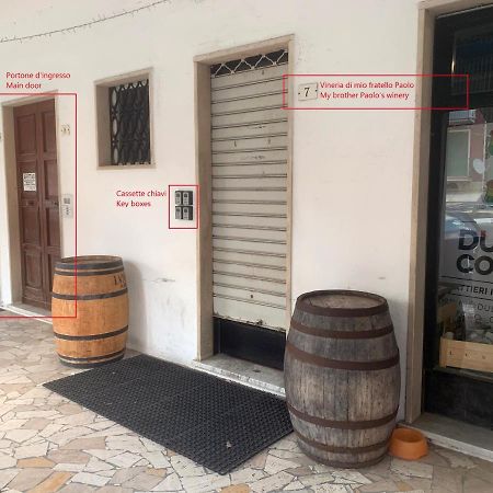 Casa Bianca 2 - Confortevole In Centro A Монелья Экстерьер фото