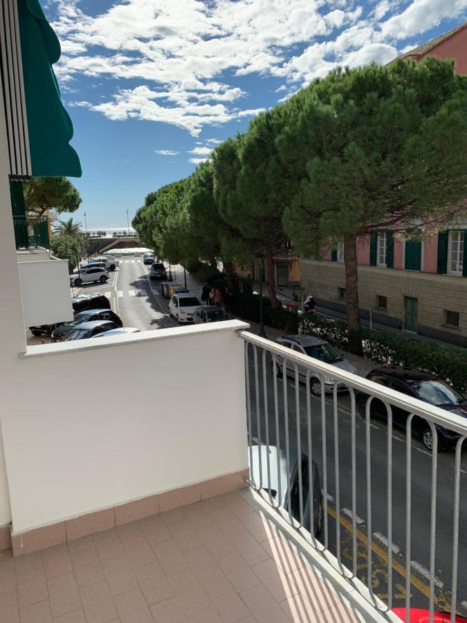 Casa Bianca 2 - Confortevole In Centro A Монелья Экстерьер фото